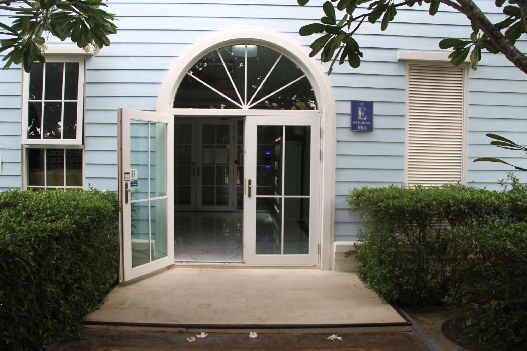 Grand Florida芭提雅带免费游泳池温泉和健身房和办公区水上花园公寓e208 Na Chom Thian Exterior photo
